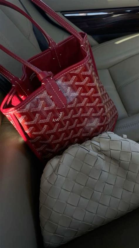 moynat vs goyard price